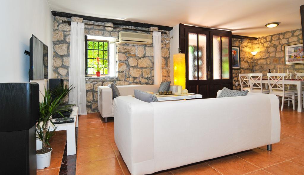 Holiday Home Maris Kotor Dış mekan fotoğraf